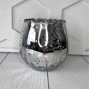 Crackle Glass with Mirror Background Candle holder